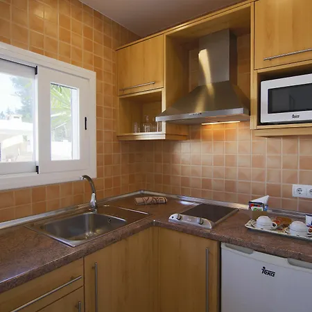 Raes Villa *